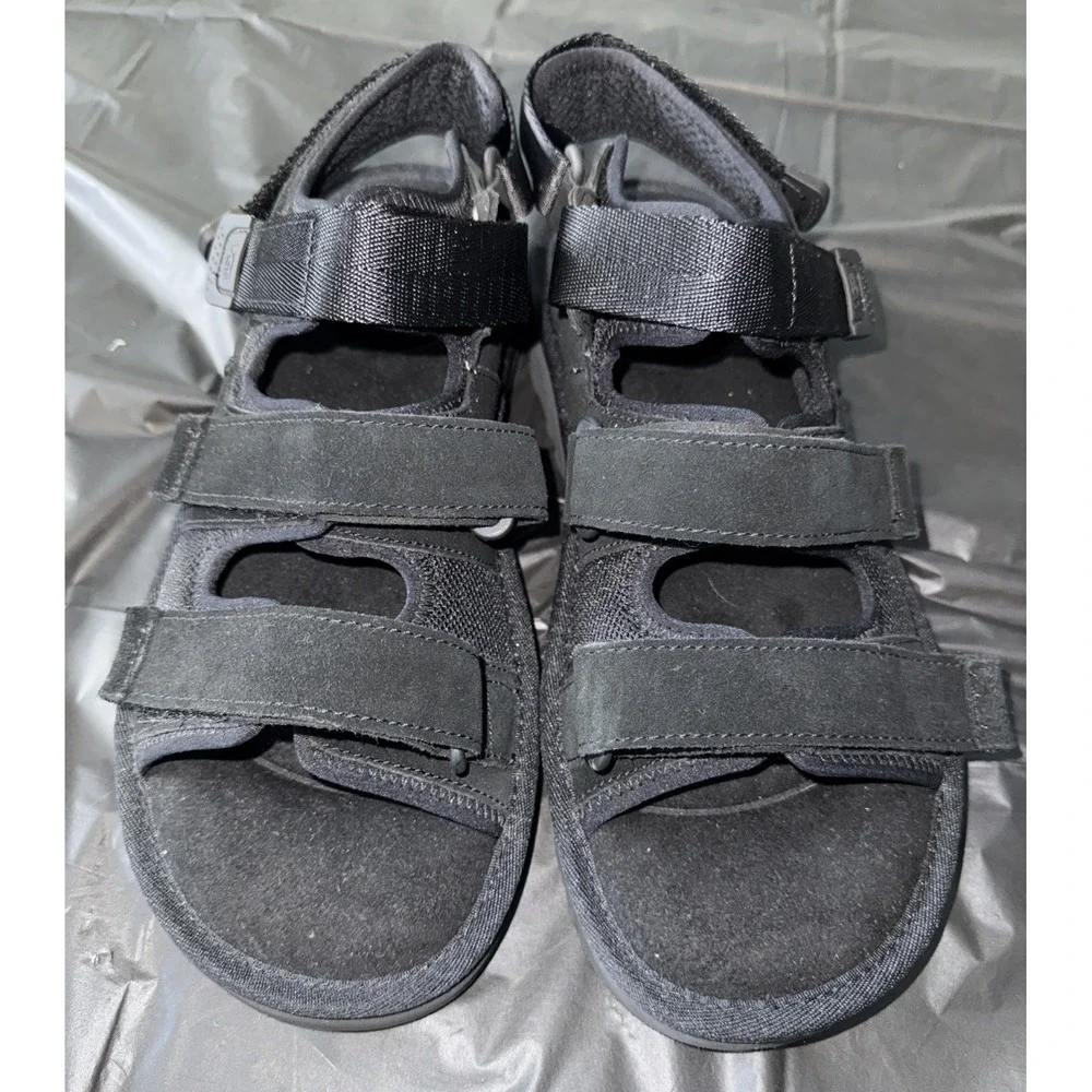 UGG Goldencoast Multistrap Sandals Men's 11 Black Suede‎ Comfort Gorpcore Hiking